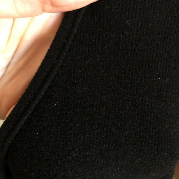 Le Lis NWT One Shoulder Long Slv Bodysuit Top Black Faux Fur Trim Sz S Thong - Picture 6 of 7